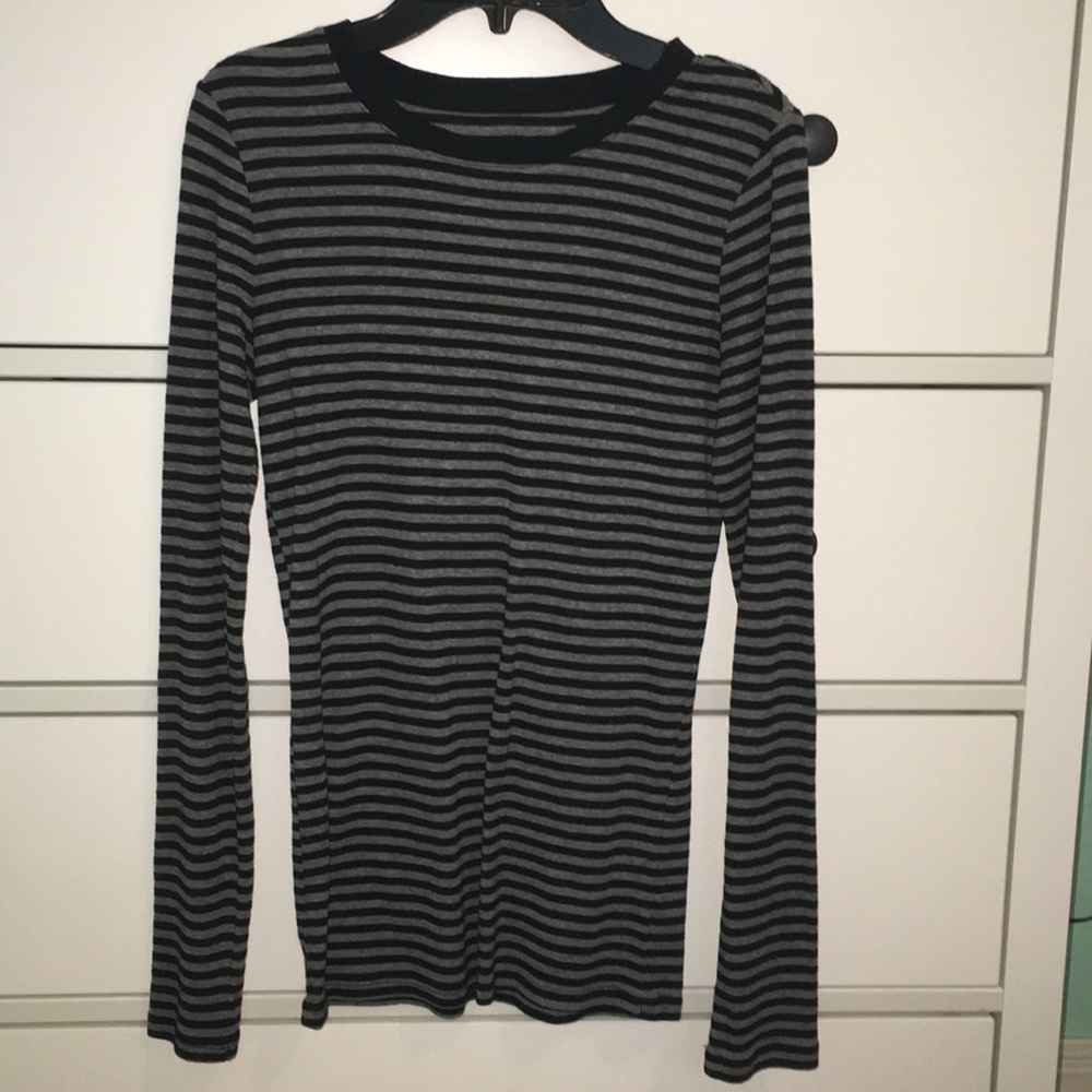 Old navy striped long sleeve shirt
